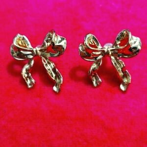 Gold plated, bow stud earrings